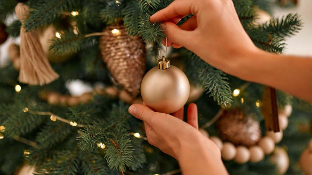 por que se decora el arbol de navidad